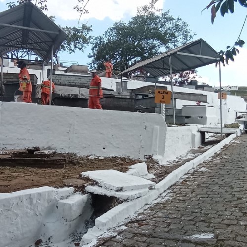 Prefeitura de VR prepara Cemitério Municipal para receber visitantes no Dia de Finados